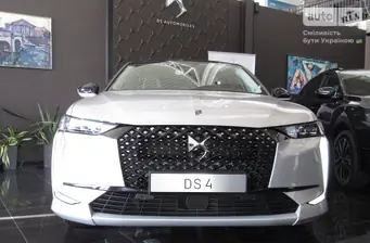 DS 4