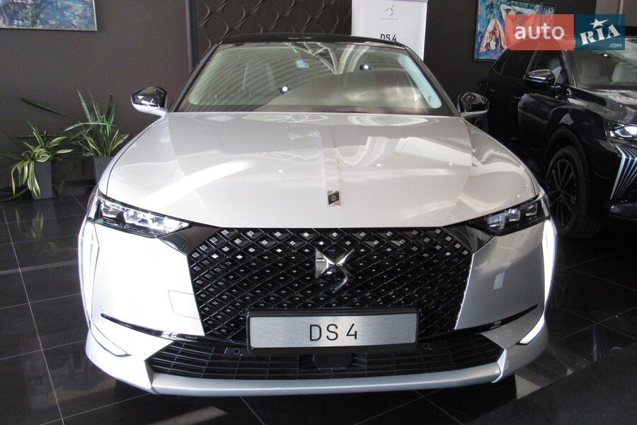 DS 4 - фото 1
