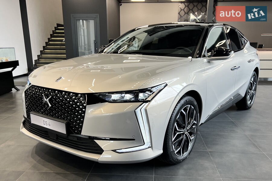 DS 4 - фото 1