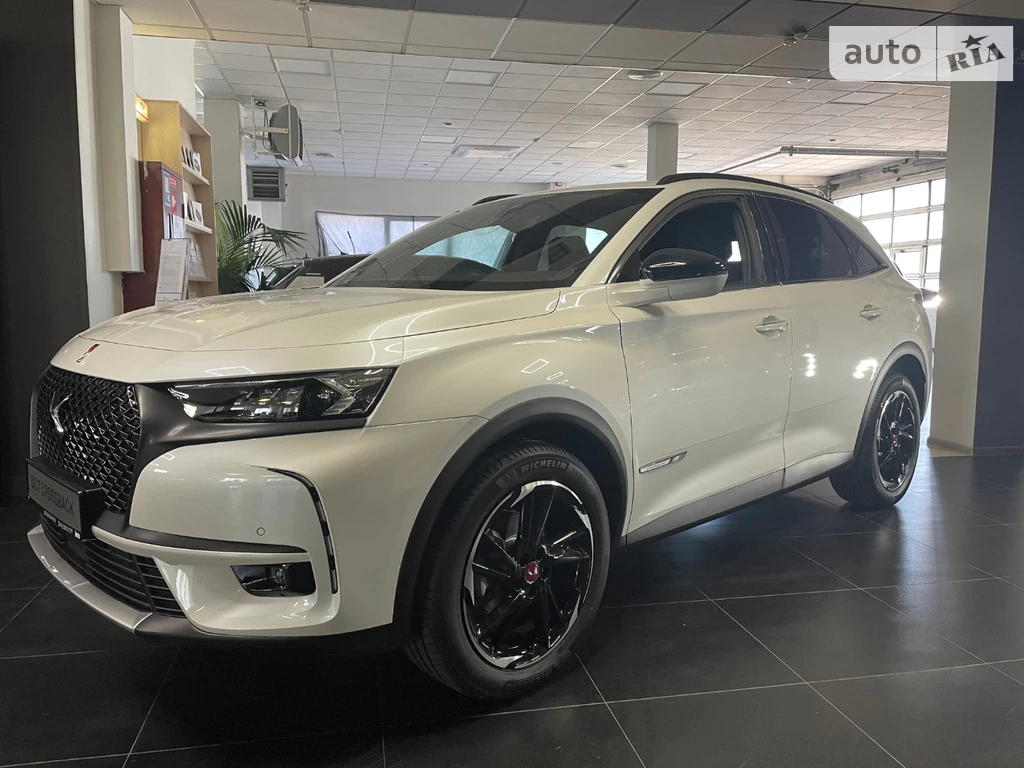 DS 7 Crossback Performance Line