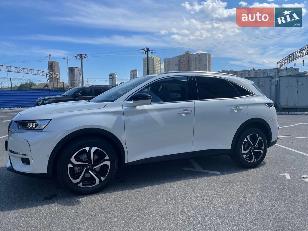 DS 7 Crossback Opera