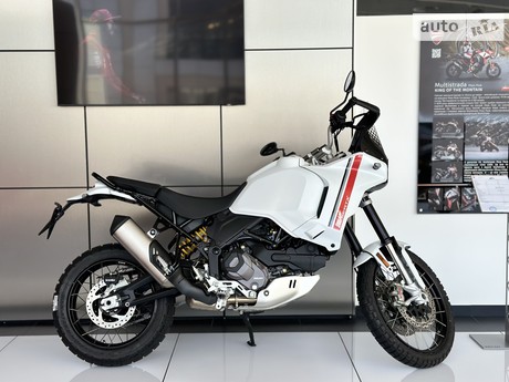 Ducati Desert X 2023