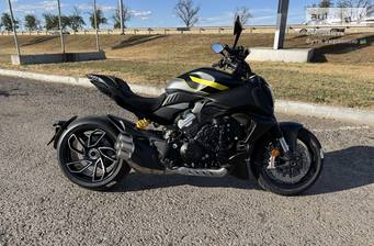 Ducati Diavel V4 1158 2025 Granturismo