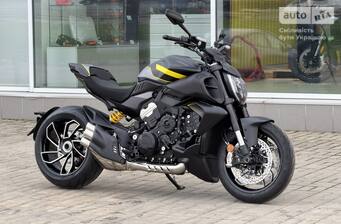 Ducati Diavel V4 1158 2026 Essential