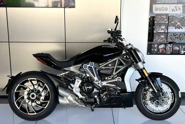 Ducati Diavel Base