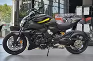 Ducati Diavel Essential
