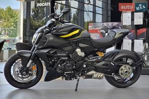 Ducati Diavel Essential