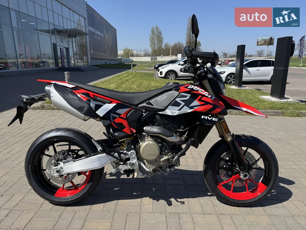 Ducati Hypermotard 698 Essential