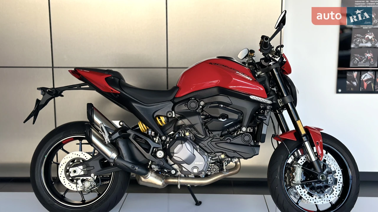 Ducati Monster Plus 937 Essential