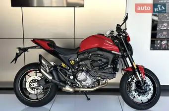 Ducati Monster Plus 937