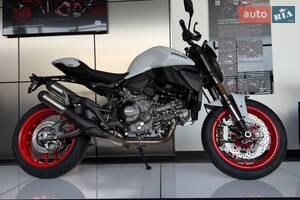 Ducati Monster Essential