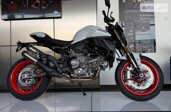 Ducati Monster 2026 Essential
