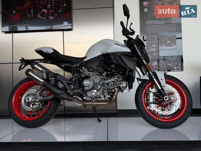 Ducati Monster 2026 Essential
