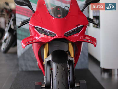 Ducati Panigale 2025 Essential