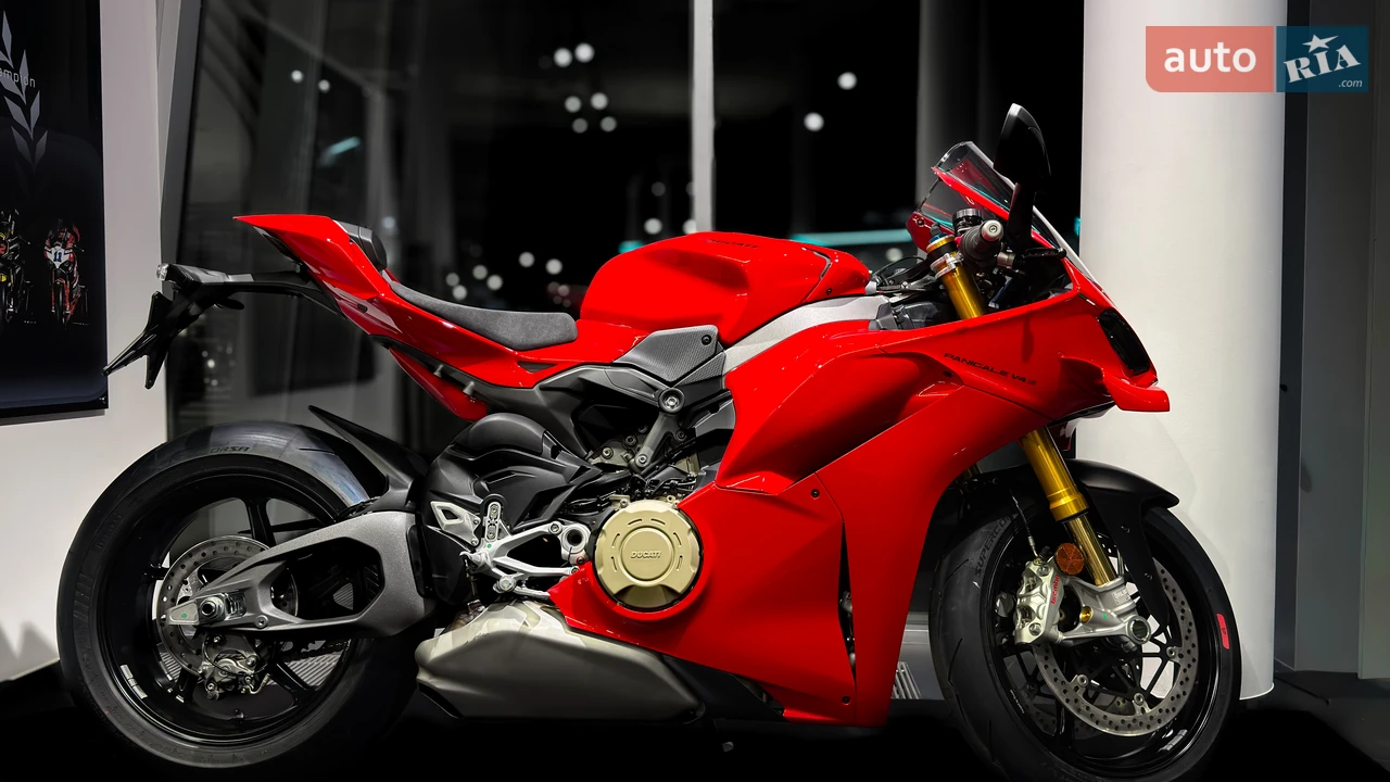Ducati Panigale Essential
