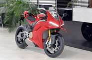Ducati Panigale Essential