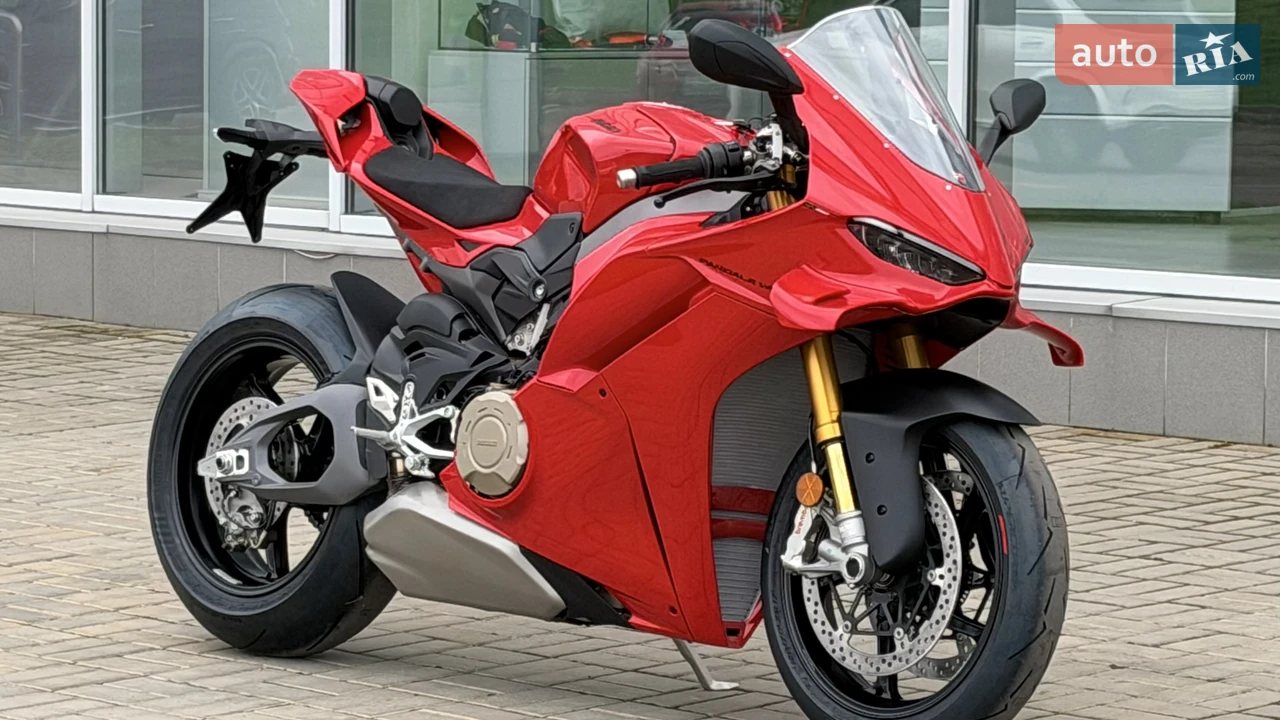Ducati Panigale Essential