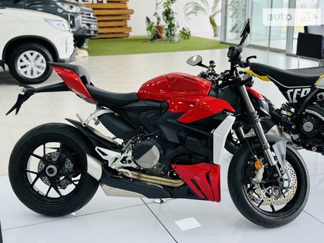 Ducati Streetfighter V2 959 2024