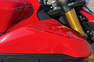 Ducati Streetfighter Essential