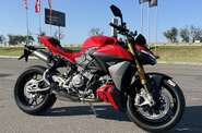 Ducati Streetfighter Essential