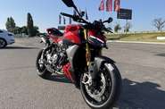 Ducati Streetfighter Essential