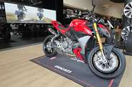 Ducati Streetfighter Individual