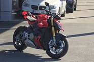 Ducati Streetfighter Essential