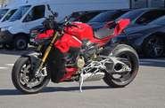 Ducati Streetfighter Essential