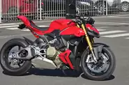 Ducati Streetfighter Essential