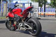 Ducati Streetfighter Essential