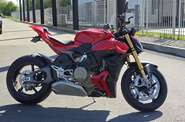 Ducati Streetfighter Essential