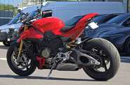 Ducati Streetfighter Essential