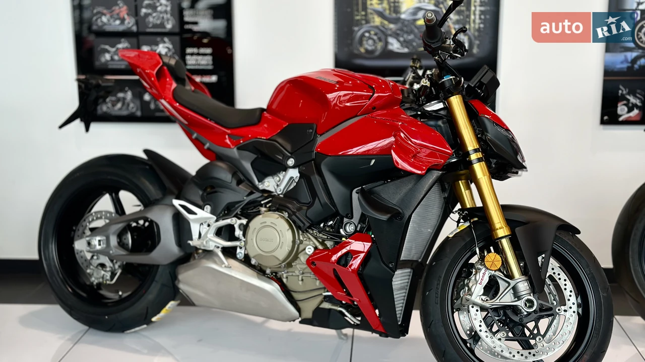 Ducati Streetfighter Essential