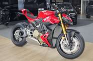 Ducati Streetfighter Essential