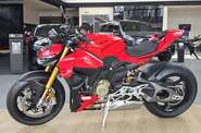 Ducati Streetfighter Essential