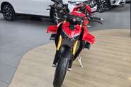 Ducati Streetfighter Essential