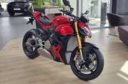 Ducati Streetfighter Essential