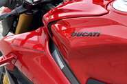 Ducati Streetfighter Essential