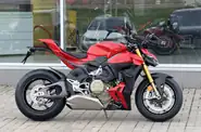 Ducati Streetfighter Essential