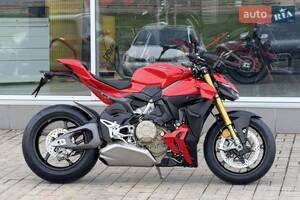 Ducati Streetfighter Essential