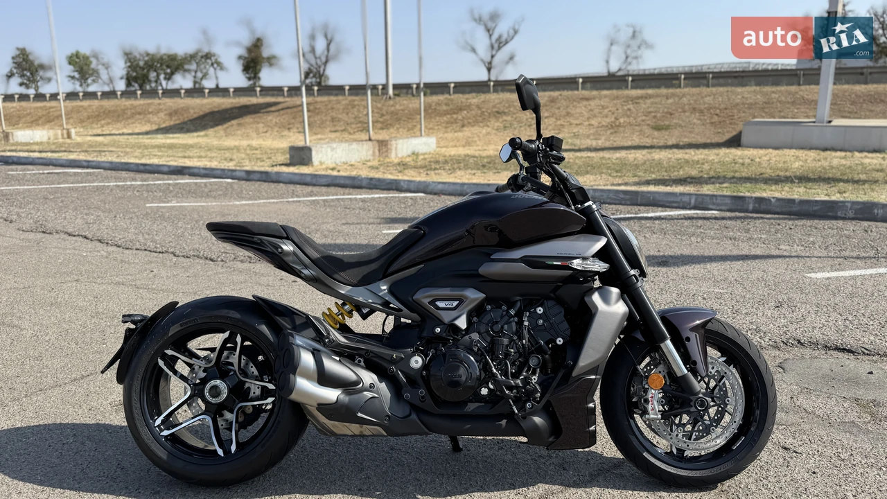 Ducati XDiavel Essential