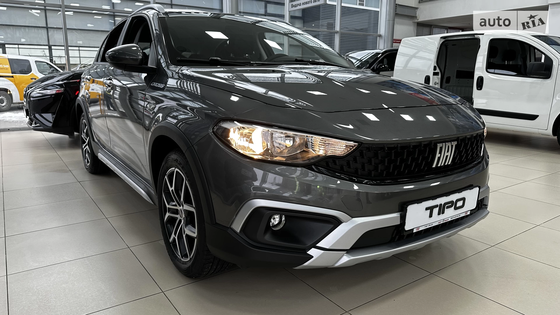 AUTO.RIA – Новое авто Фиат Типо Кросс (Fiat Tipo Cross), 1.0 MT (100 к.с.)  Individual 2022 г.в., metropoli grey. Цена 6.746e5 грн. в салоне Автомир  Nissan/FIAT, Винницкая