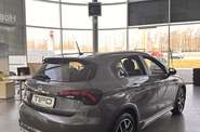 Fiat Tipo Cross High