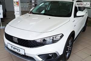 Fiat Tipo Cross 