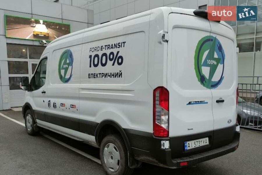 Ford E-Transit - фото 8