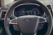 Ford Edge Titanium