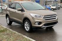 Ford Kuga Lux