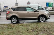 Ford Kuga Lux