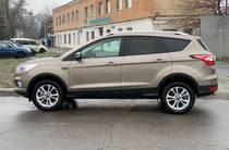 Ford Kuga Lux