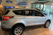 Ford Kuga Lux